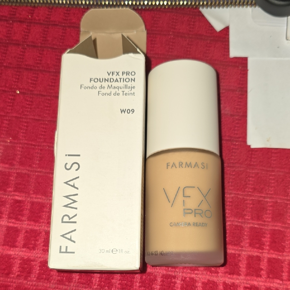 Farmasi VFX Pro Foundation - W09